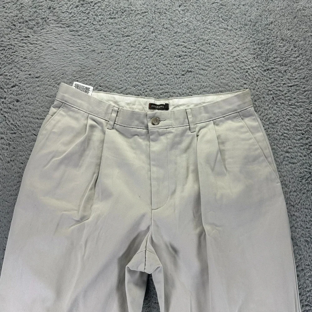 Dockers D3 Pant Mens 34x29‎ Beige Cotton Khakis Straight Leg Pleated Utility
